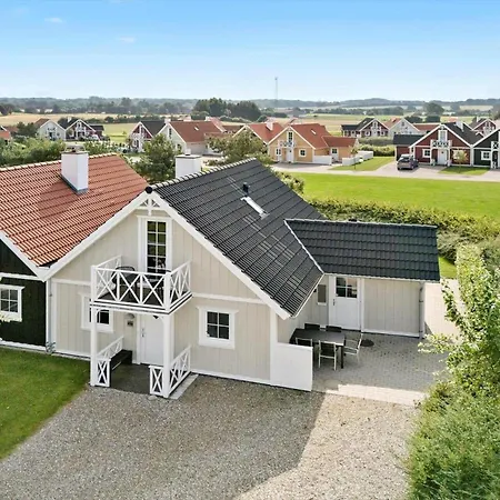 Fy201-brenderup-fyn-strandgardsvej-223 度假居 *