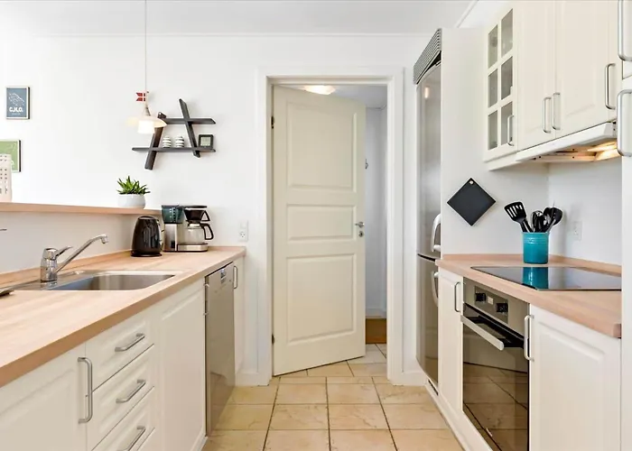 Holiday home Fy201-brenderup-fyn-strandgardsvej-223 *